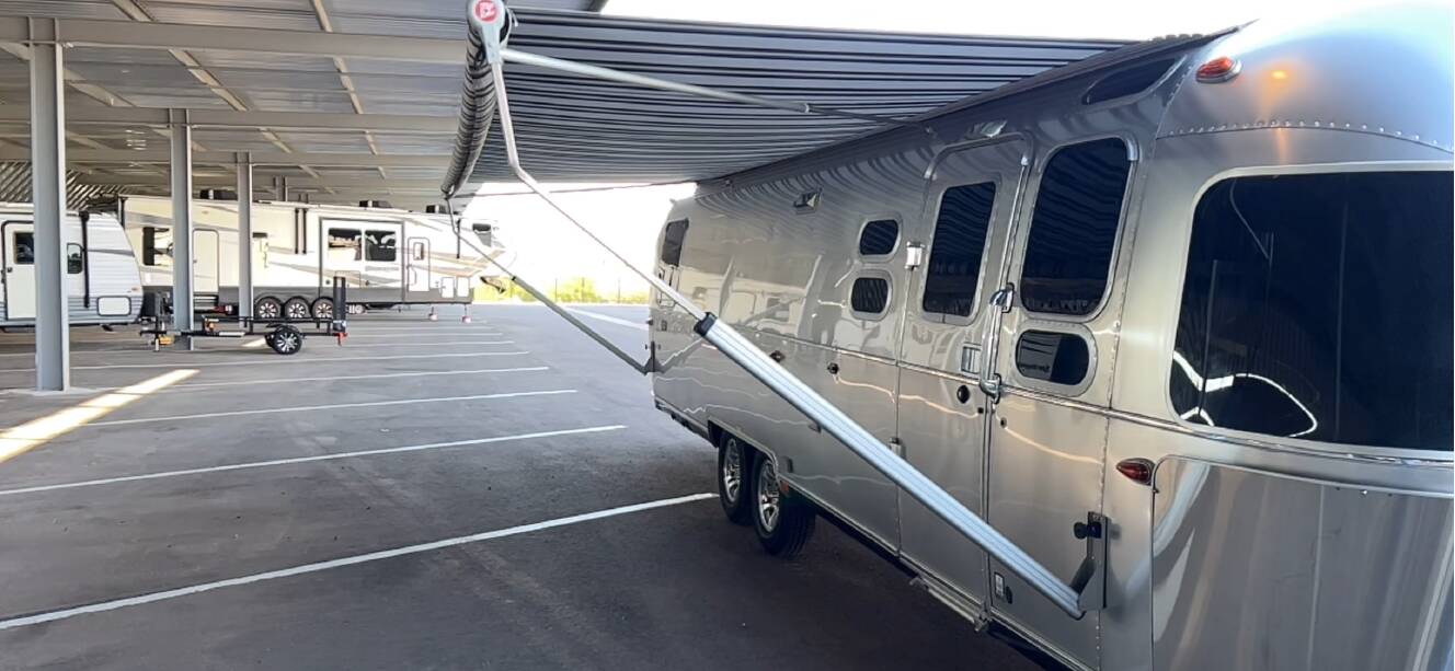A photo of this 2023 Airstream CLASSIC 30RBQ