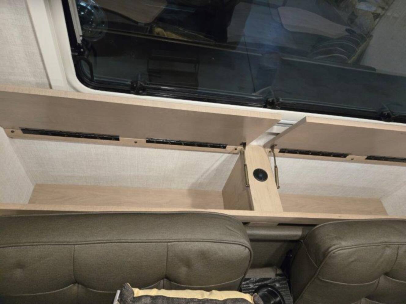 A photo of this 2026 Ember Rv OVERLAND SERIES 221MSL