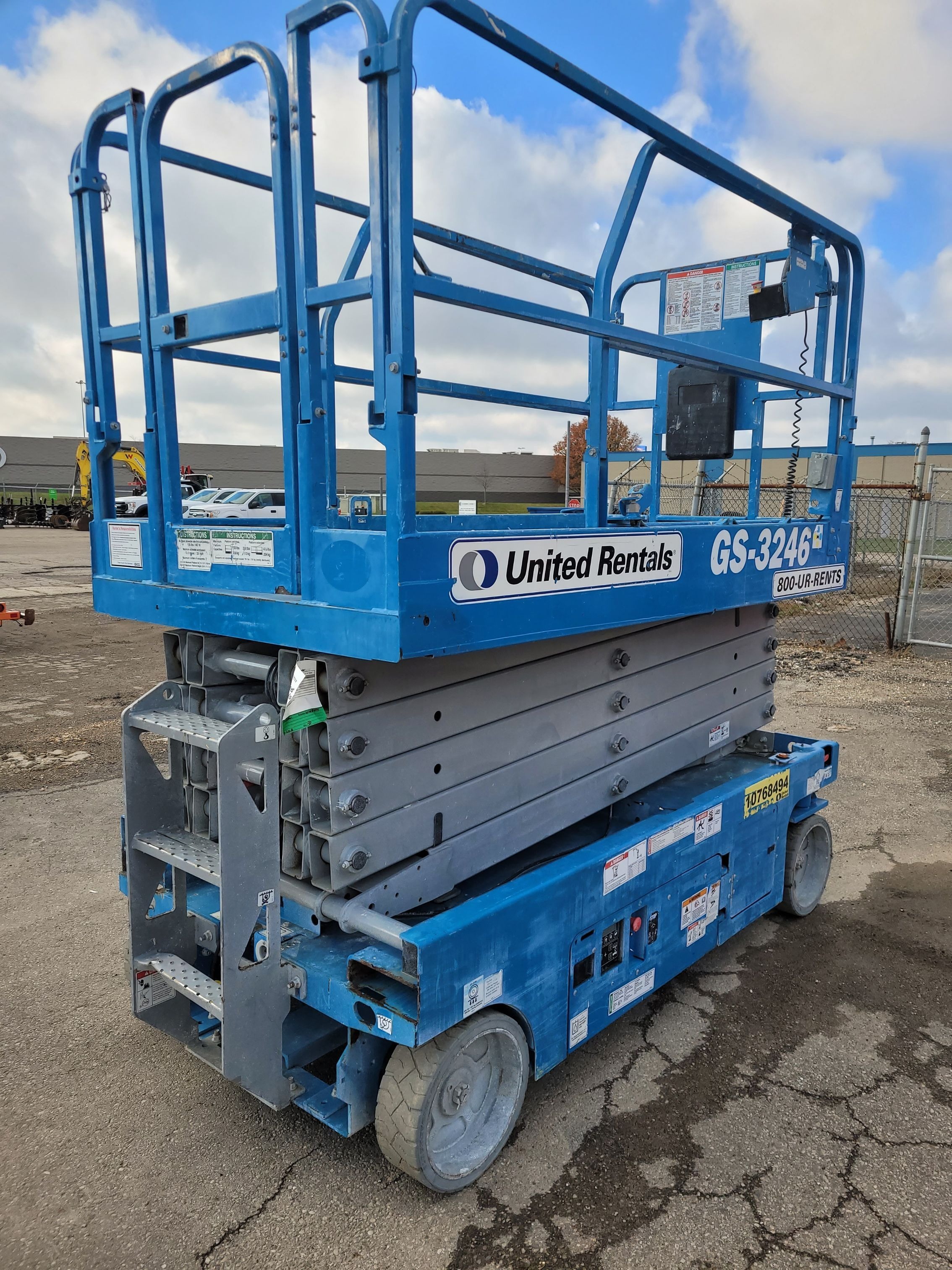 2018 GENIE GS-3246 Scissor Lift in Evansville, IN