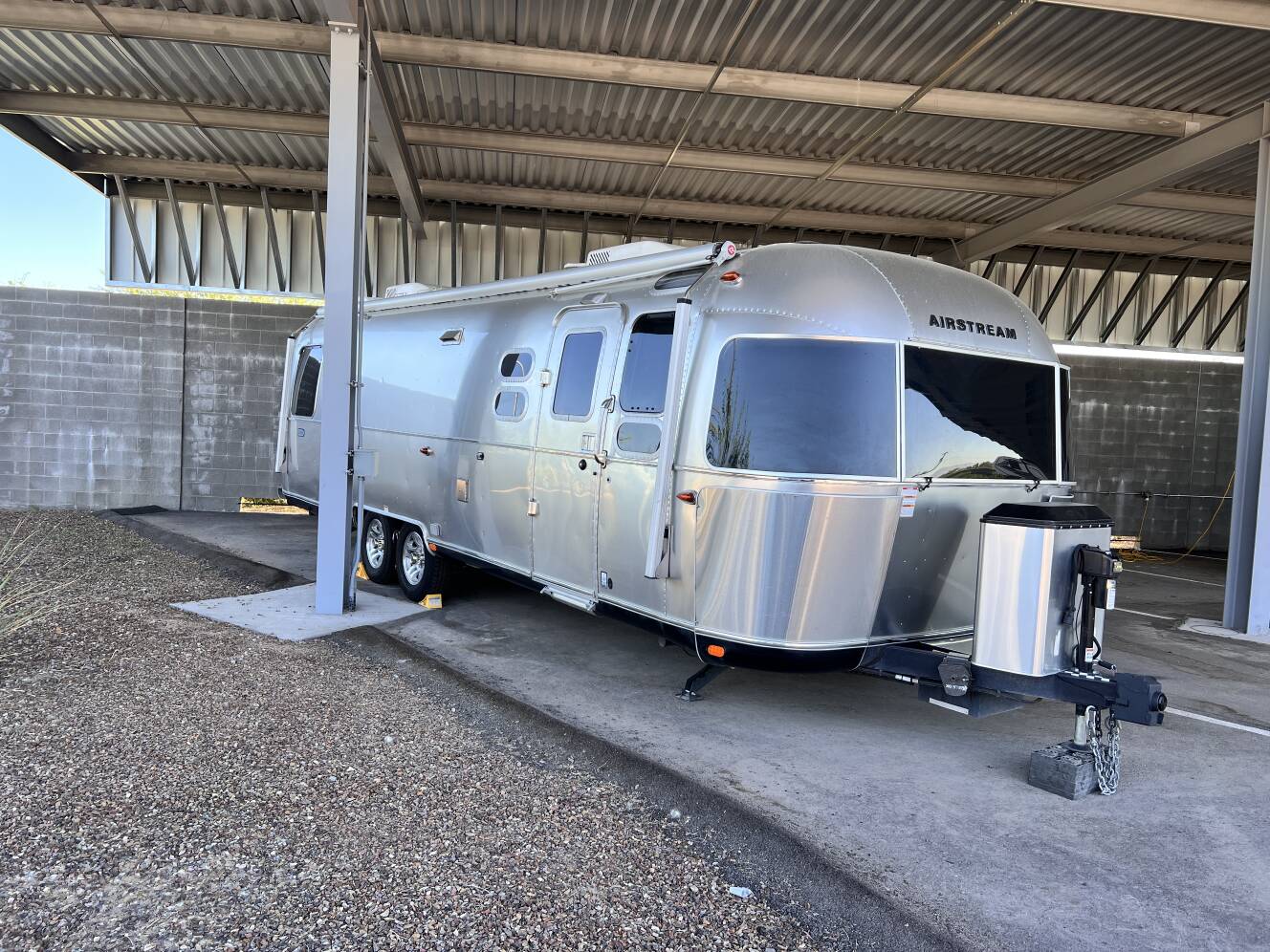 A photo of this 2023 Airstream CLASSIC 30RBQ