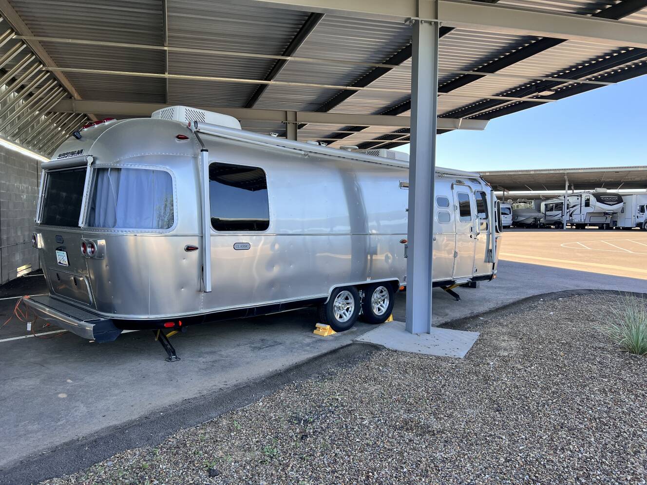 A photo of this 2023 Airstream CLASSIC 30RBQ