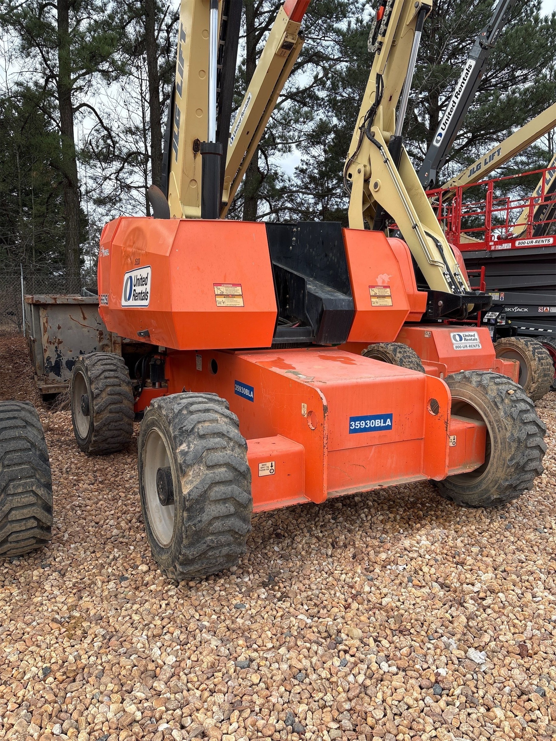 2016 JLG 660SJ in Charlottesville, VA