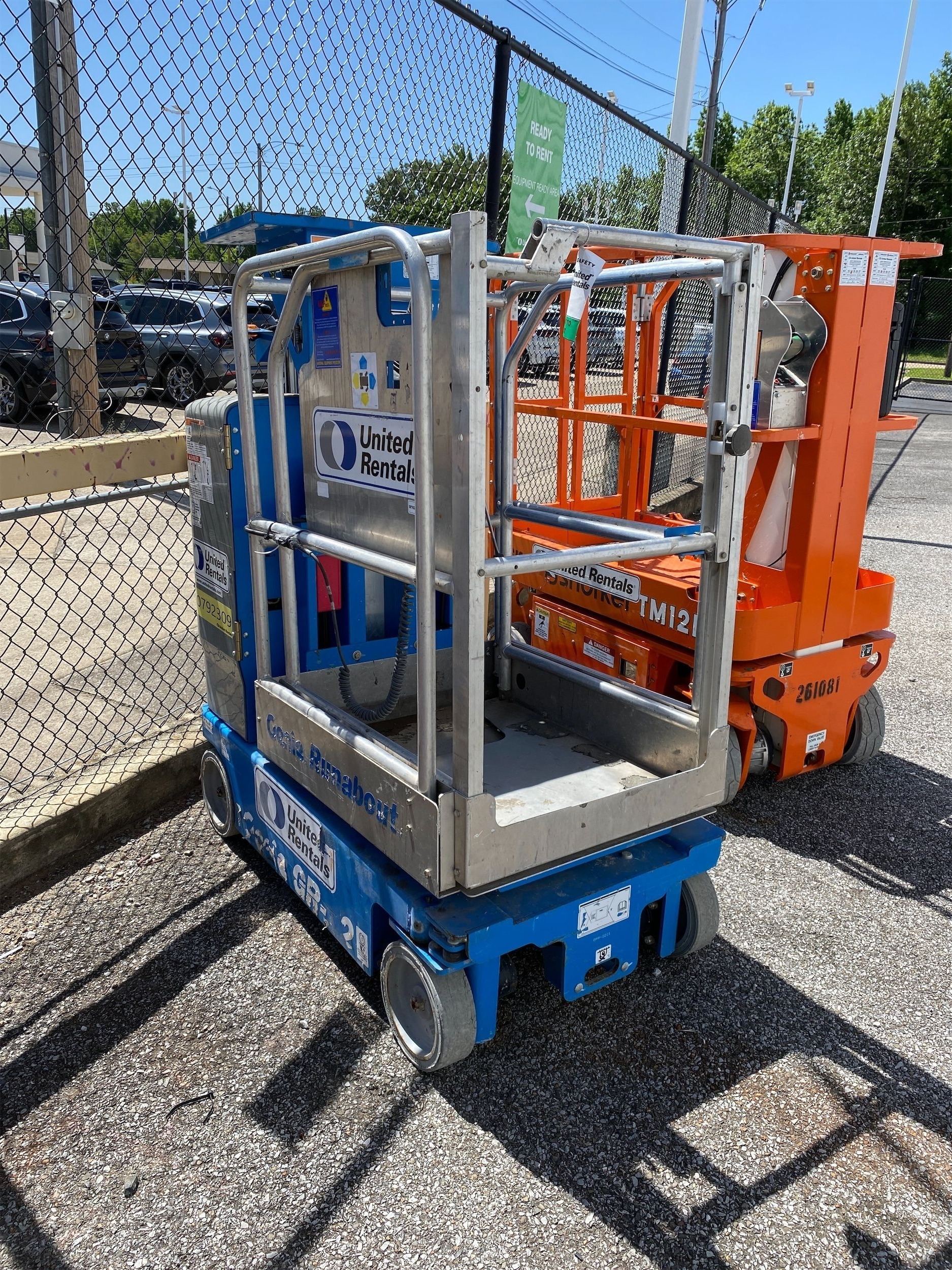 2018 GENIE GR-12 Self-Propelled One-Person Lift in Evansville, IN