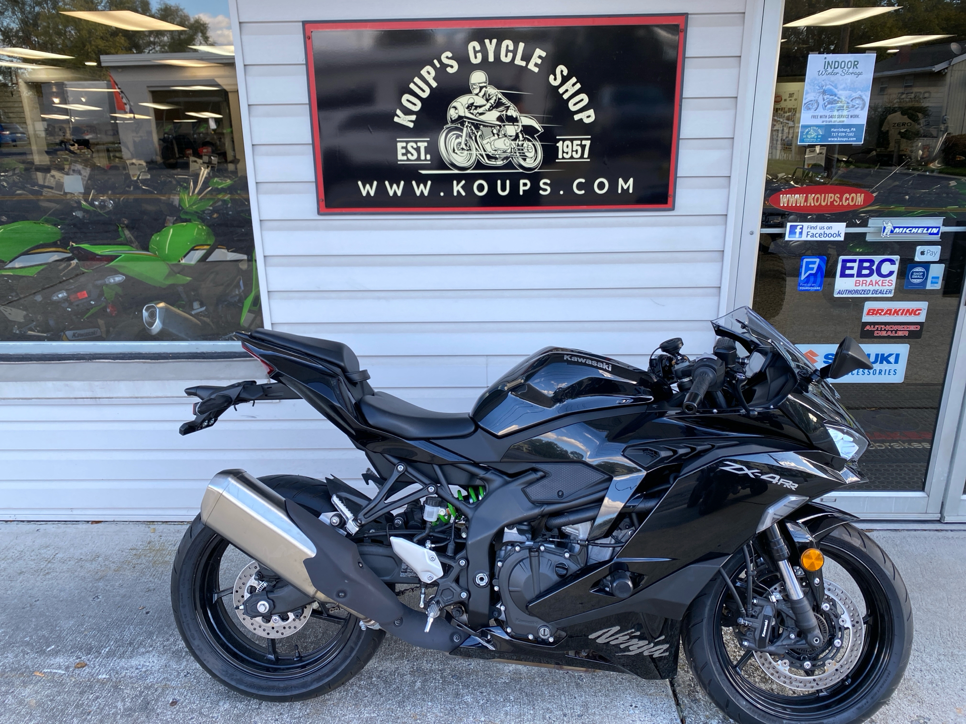 Black 2024 Kawasaki Ninja ZX-4RR Motorcycles For Sale - Cycle Trader
