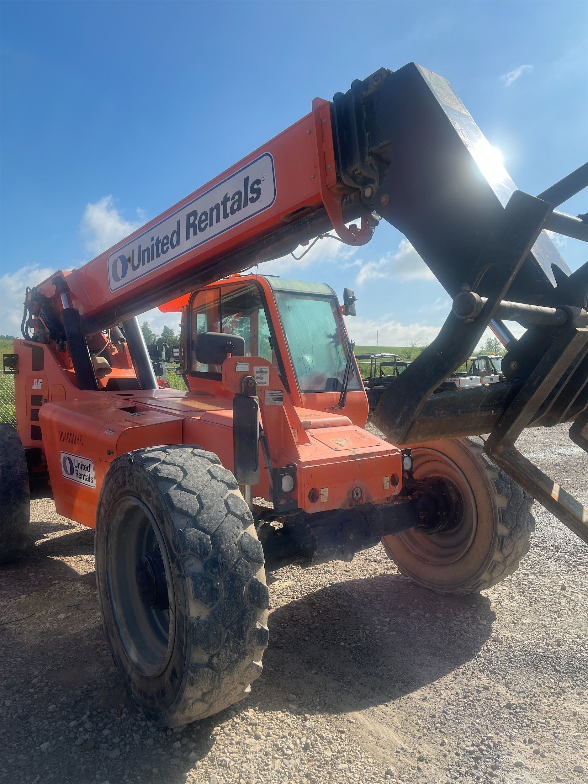 2016 SKYTRAK 8042 Forklift in Evansville, IN