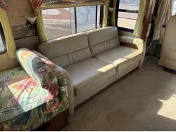 2007 FLEETWOOD DISCOVERY 39L