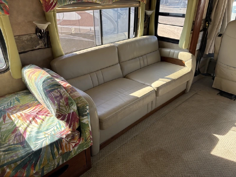 2007 FLEETWOOD DISCOVERY 39L