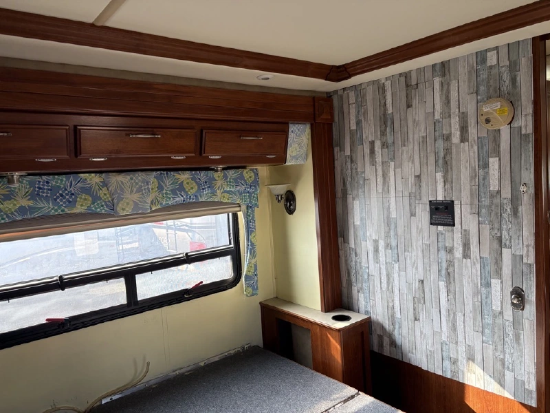 2007 FLEETWOOD DISCOVERY 39L