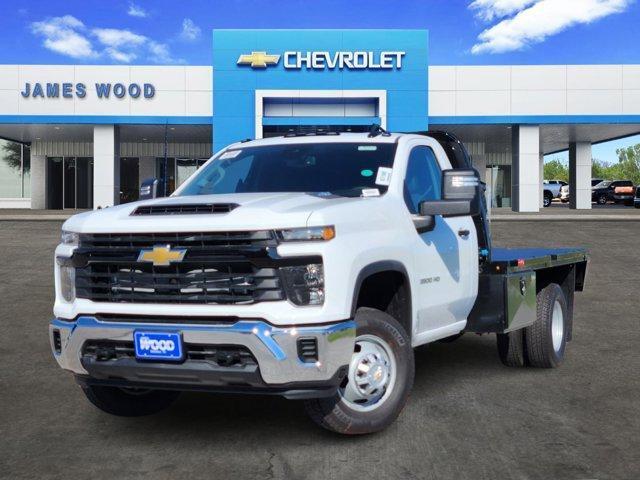 2025 CHEVROLET Silverado 3500 HD Chassis Cab in Decatur, TX