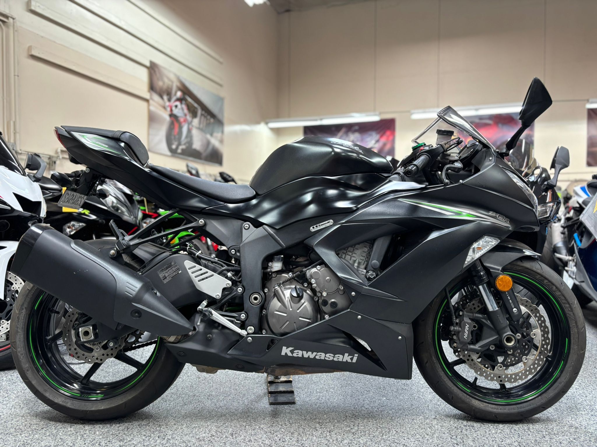 6ゲームusedイコニック　コード　14p 0oz 2000 Kawasaki ZX600J1 NINJA ZX-6R Prices and Values | J.D. Power