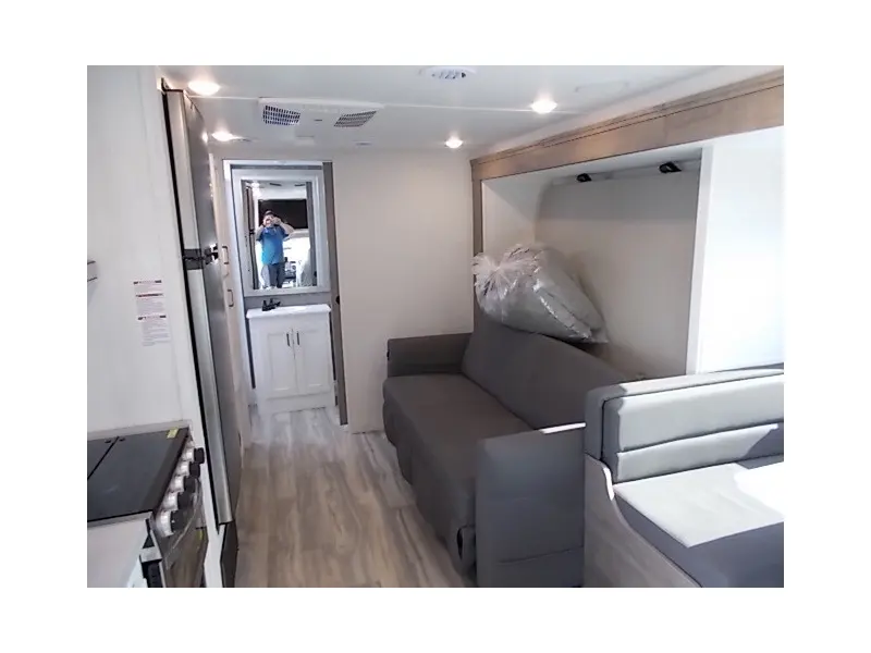 2024 Gulf Stream Class B Touring Cruiser 5260B