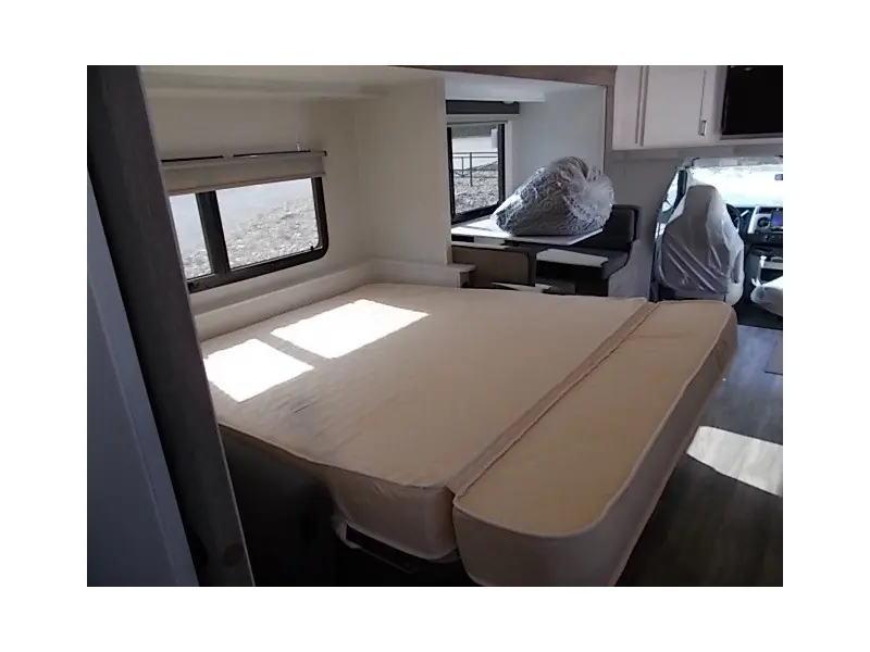 2024 Gulf Stream Class B Touring Cruiser 5260B