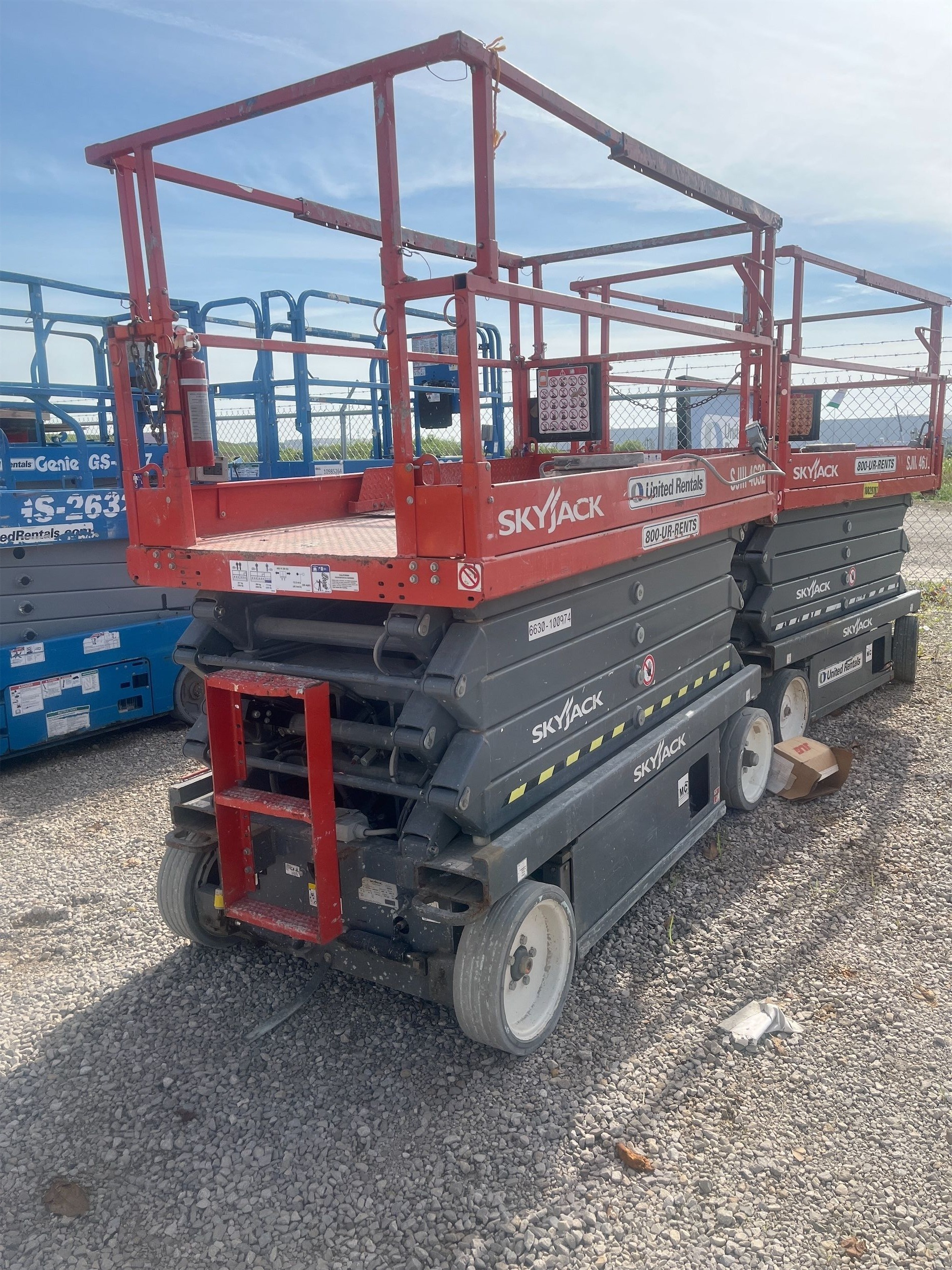2017 SKYJACK SJIII4632 Scissor Lift in Evansville, IN