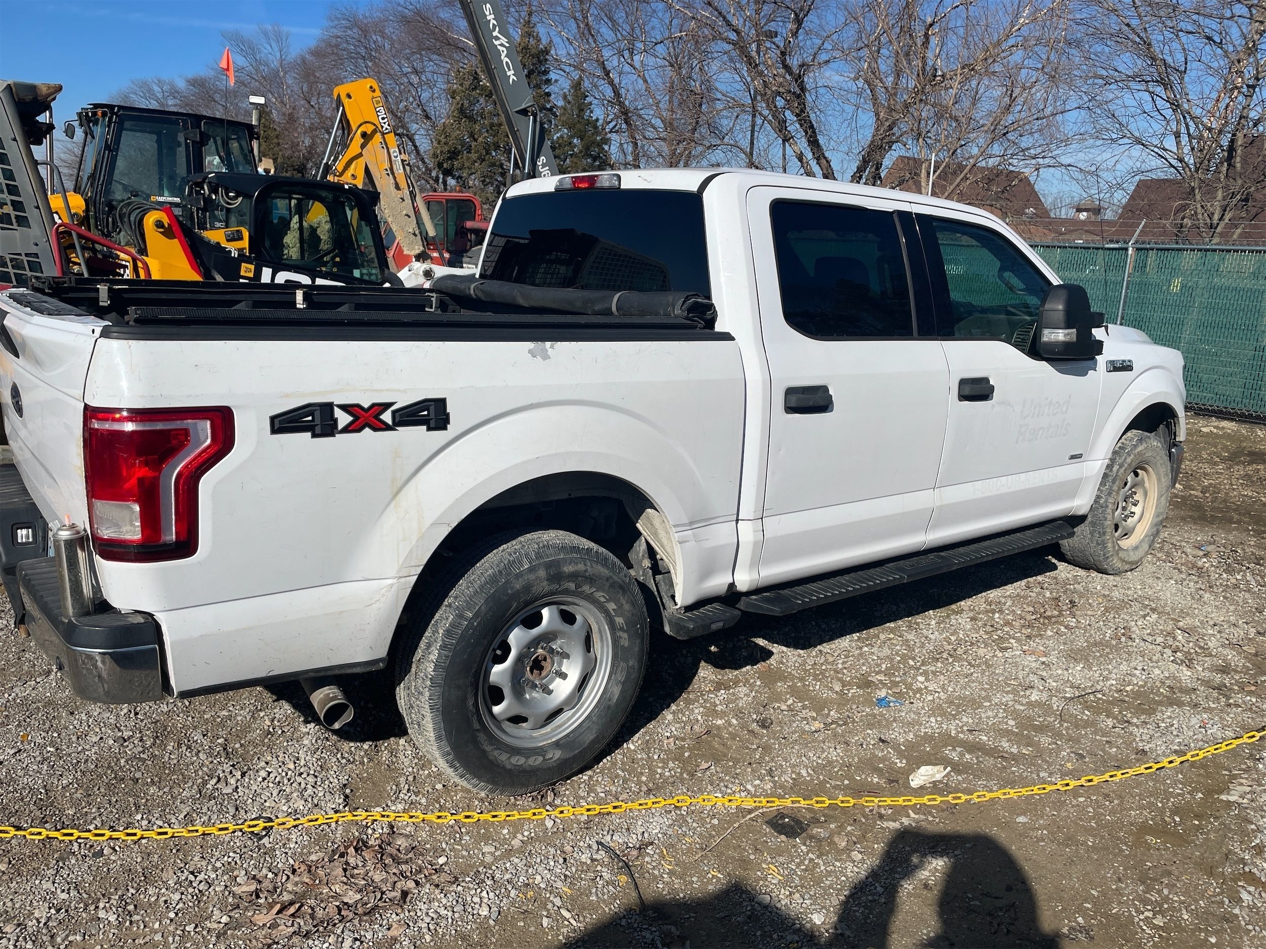 2016 FORD F150CREWXLTG4WD Pickup Truck in Evansville, IN