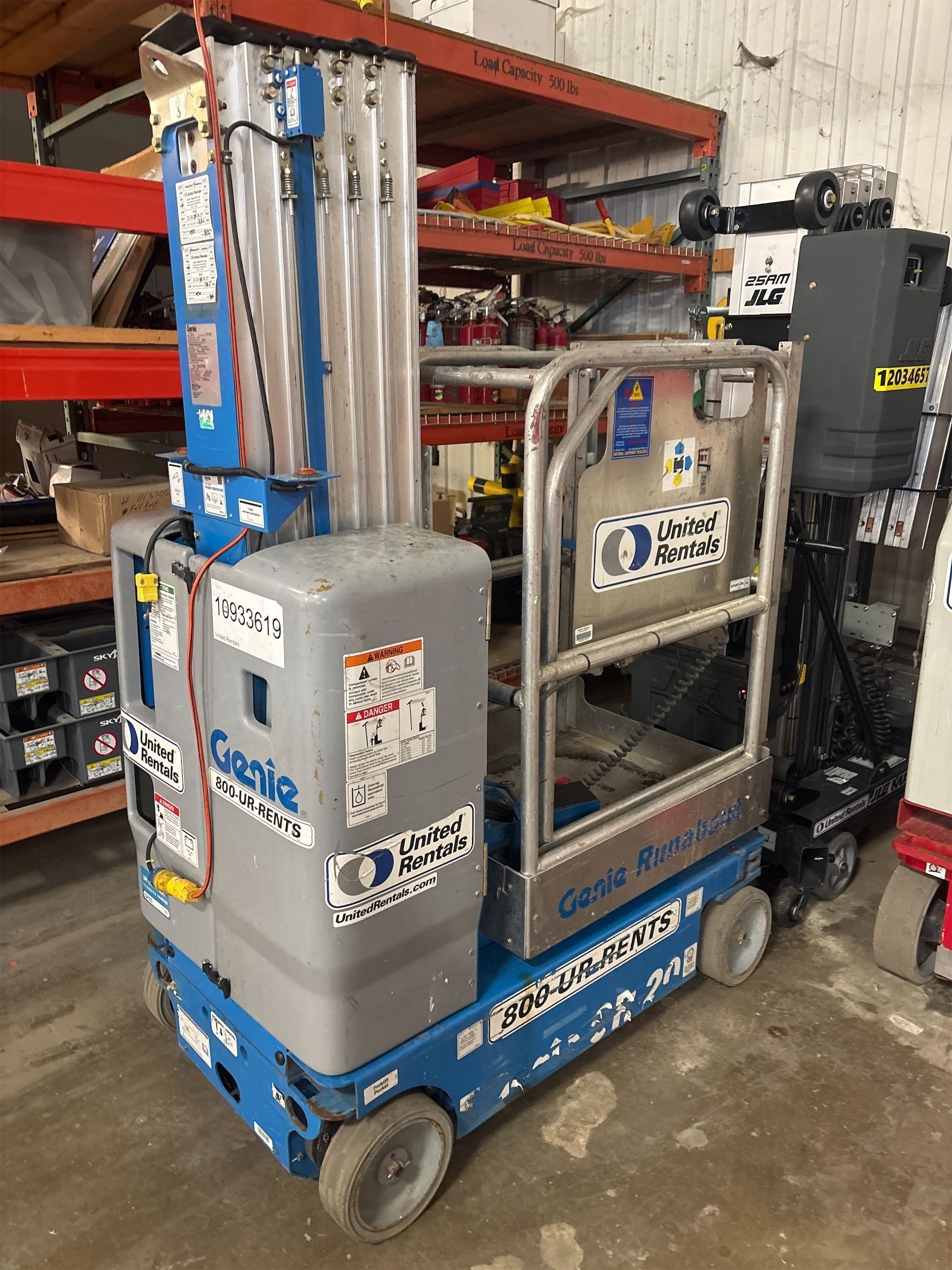 2019 GENIE GR-20 Self-Propelled One-Person Lift in Earth City, MO