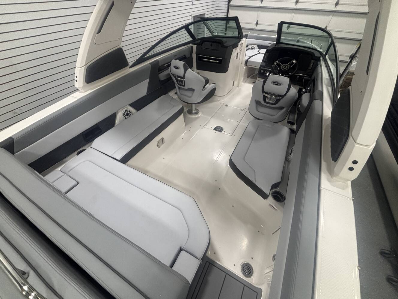 A photo of this 2026 Chaparral Boats SSX 8