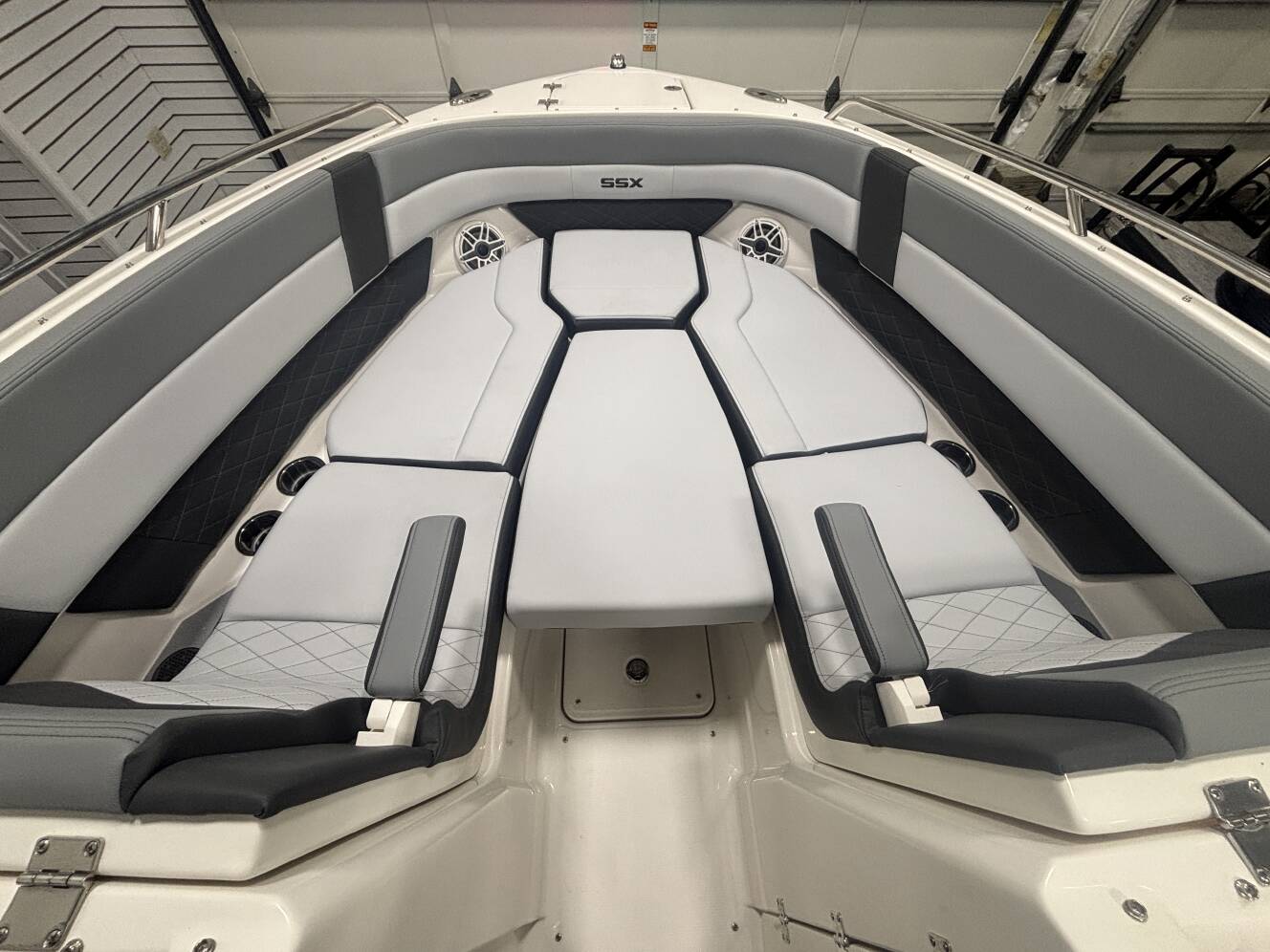 A photo of this 2026 Chaparral Boats SSX 8