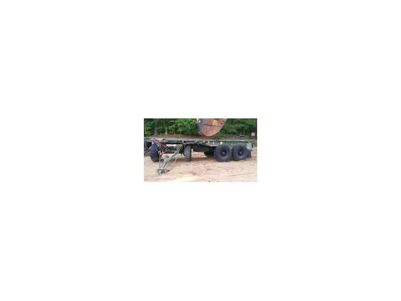 2008 OSHKOSH STEERABLE TRI AXLE