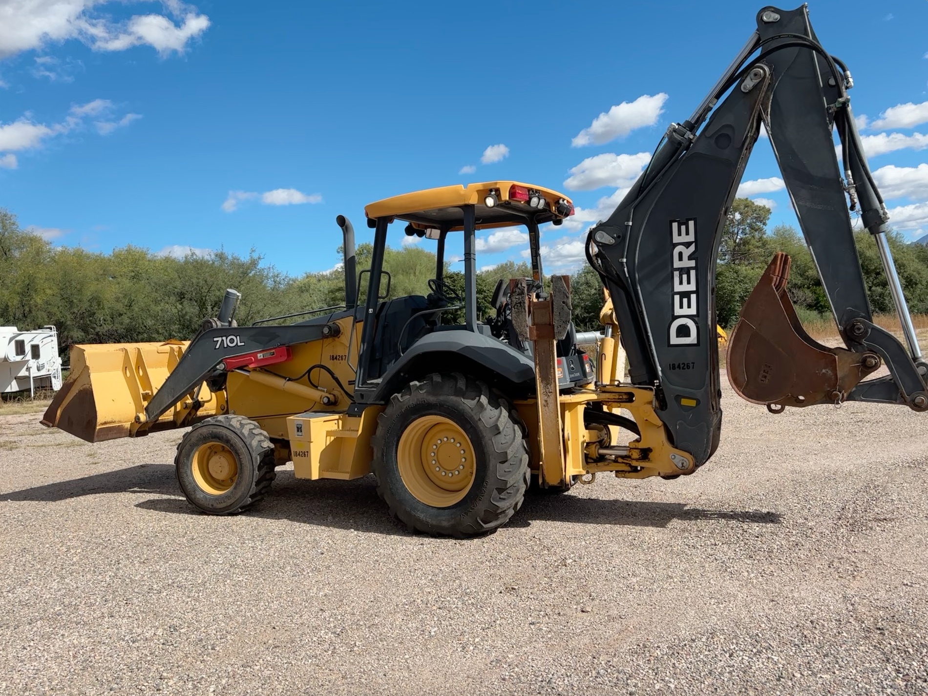 2016 JOHN DEERE 710L in Tubac, AZ