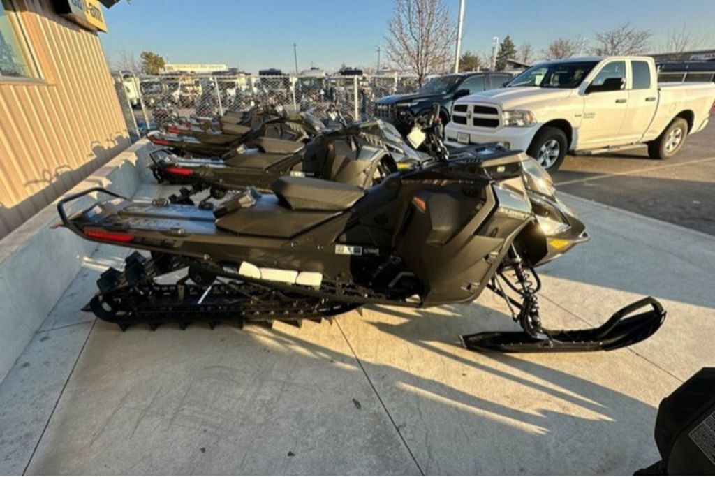 2026 Ski-Doo SM SUM EDGE 8TR S BK HAC 154 3P4F 26 850 E-TEC® Turbo  in boise ID