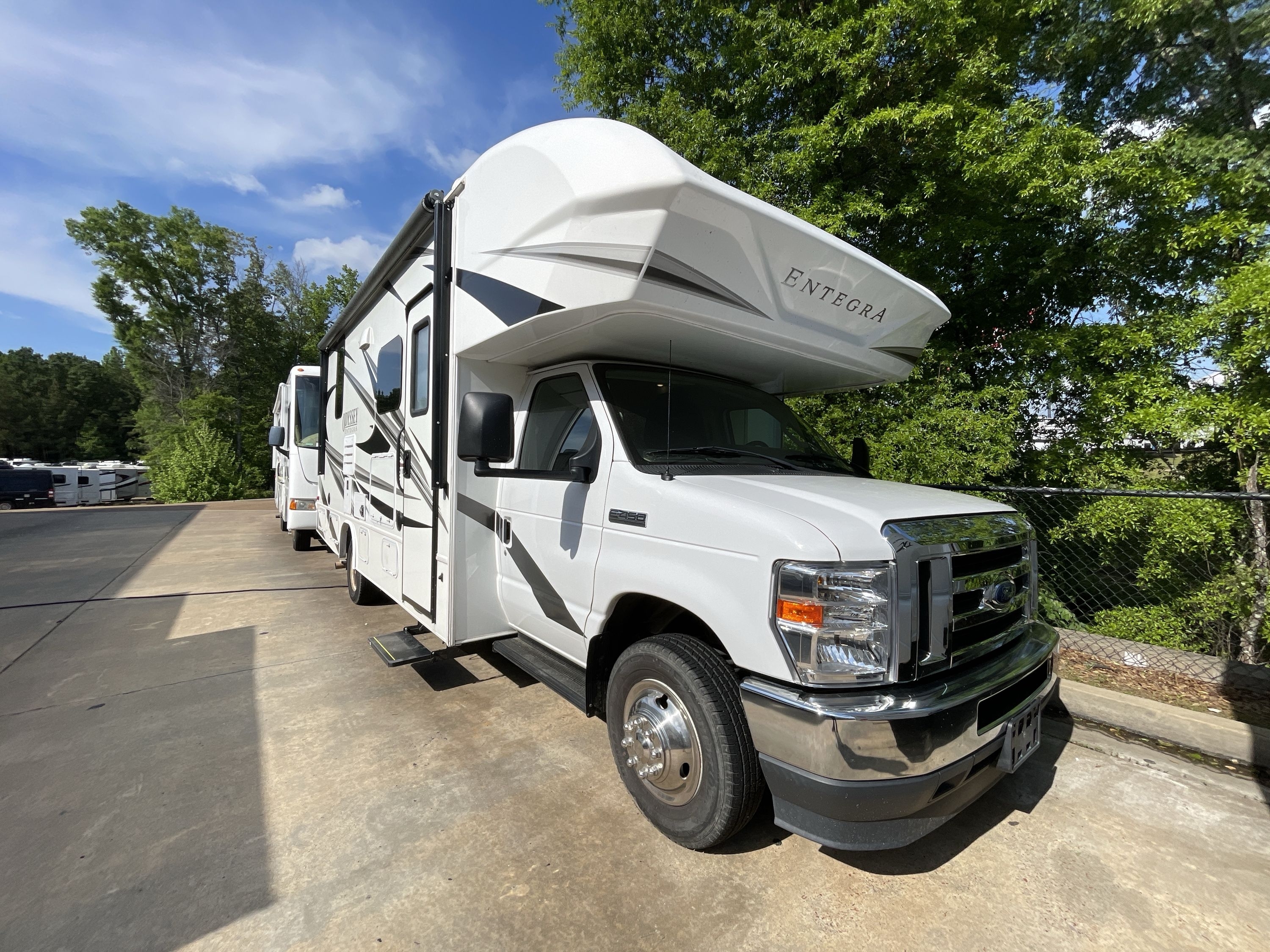 Class C RVs - Class C Motorhomes For Sale Near 32693 - RV Trader