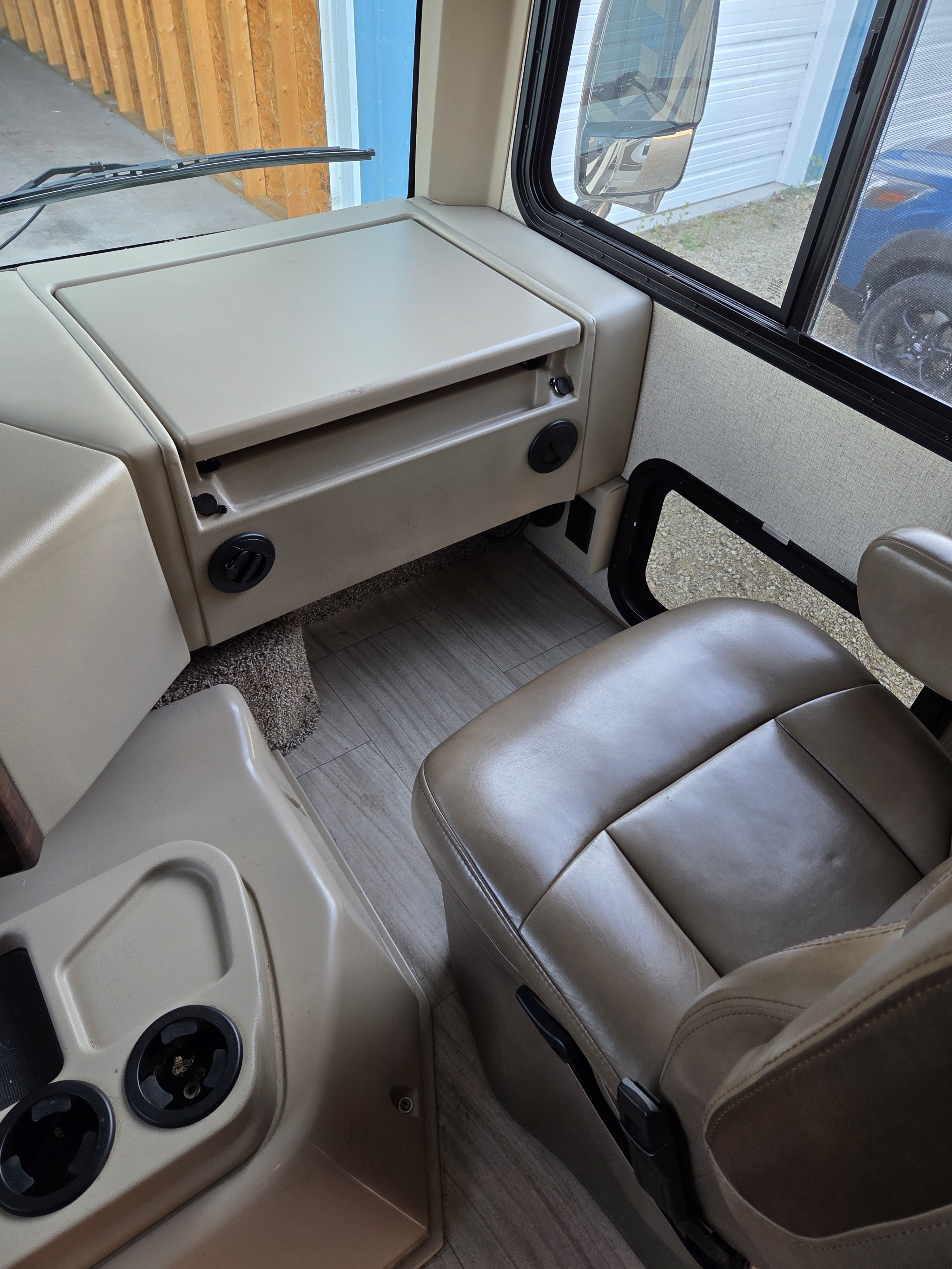2019 Thor Motor Coach WINDSPORT 29M in oshkosh WI