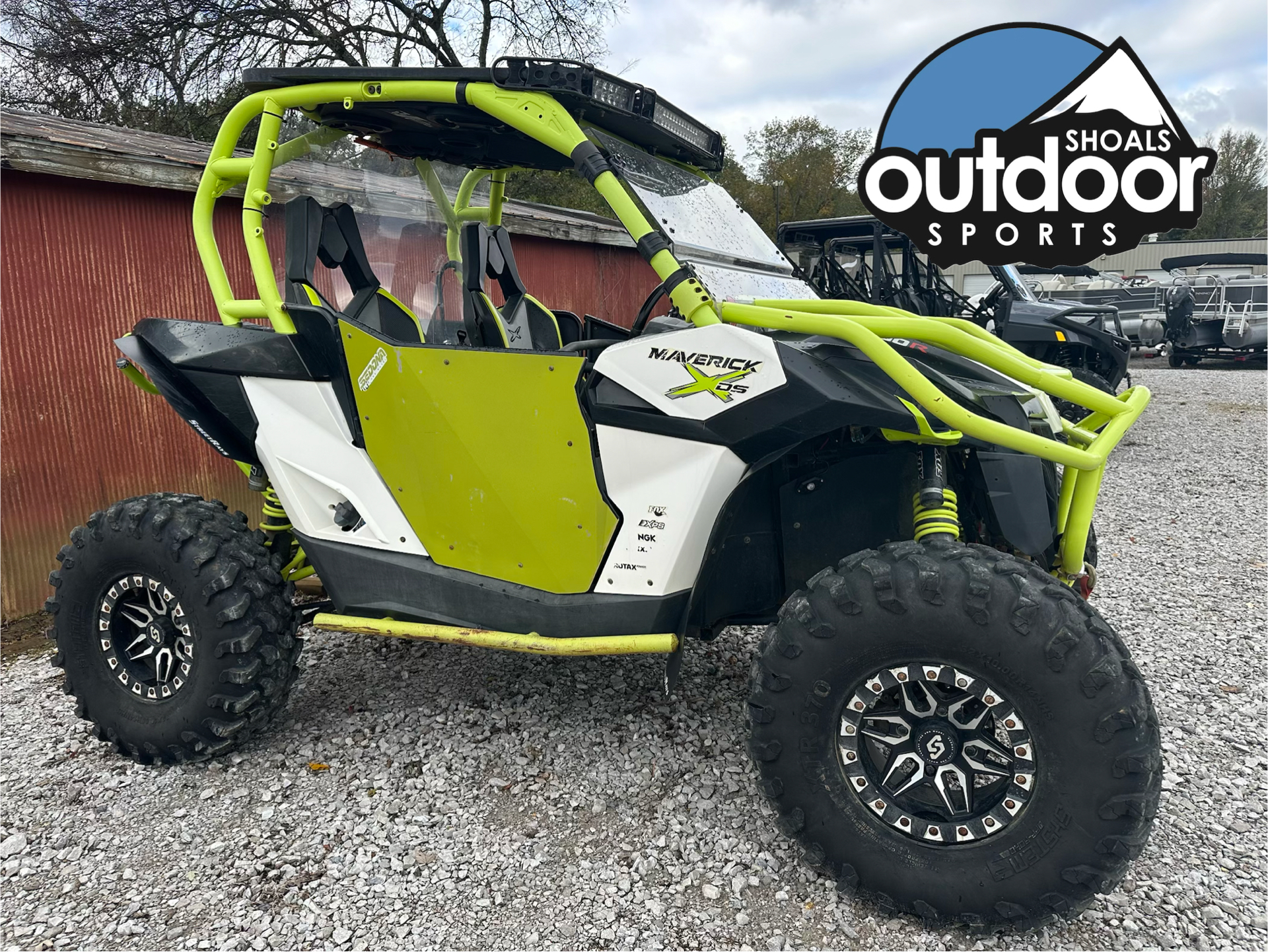 【中古】PETROLPICS Can-Am Can-Am Dealership Sandusky, OH: American Powersports