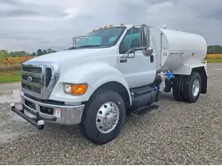 2015 FORD F750 XL SUPER DUTY w/LEDWELL 2000-gal WATER TANKER