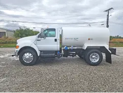 2015 FORD F750 XL SUPER DUTY w/LEDWELL 2000-gal WATER TANKER