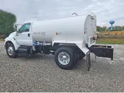 2015 FORD F750 XL SUPER DUTY w/LEDWELL 2000-gal WATER TANKER