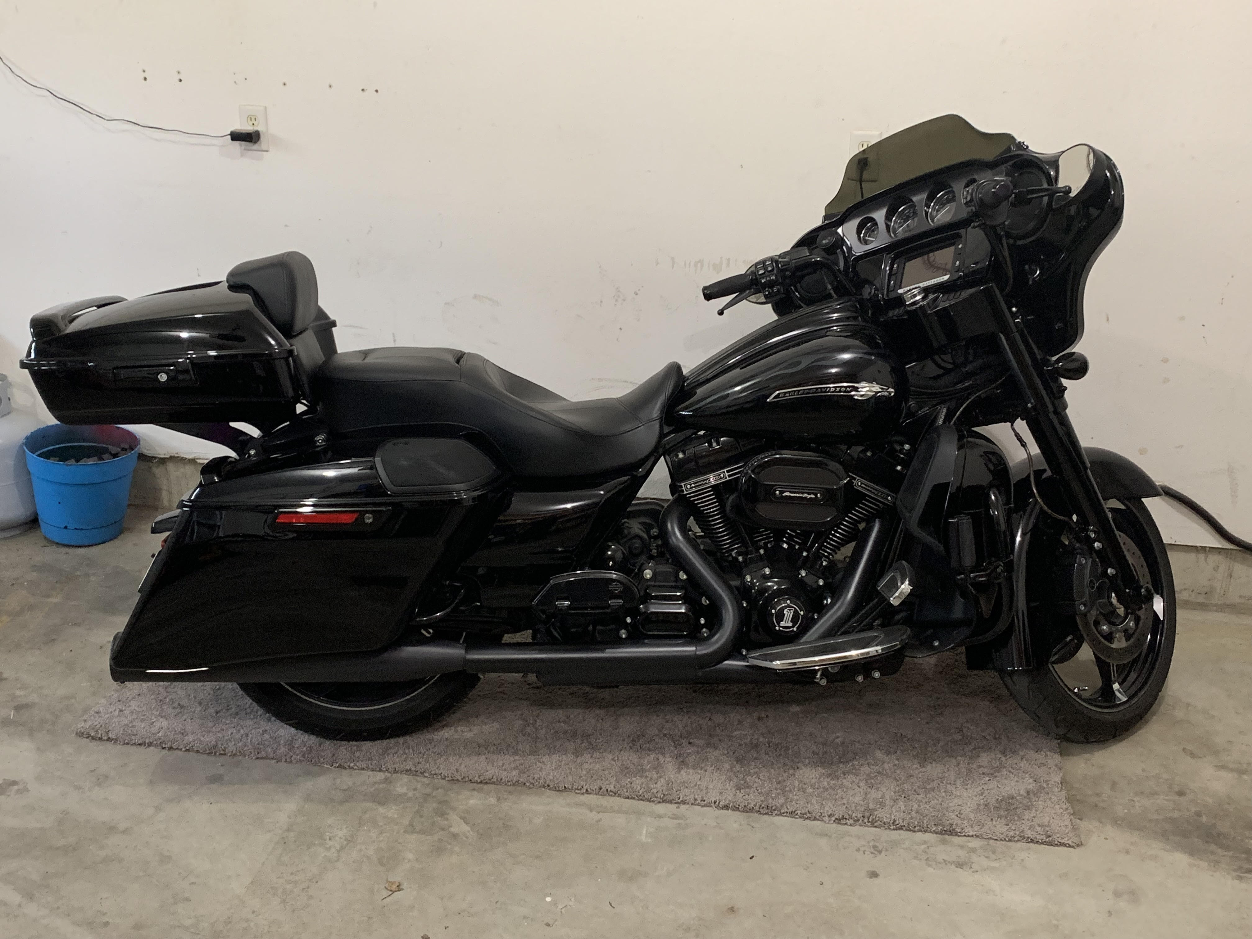 2016 Harley-Davidson STREET GLIDE CVO STREET GLIDE CVO STREET GLIDE in Spring Lake, MI