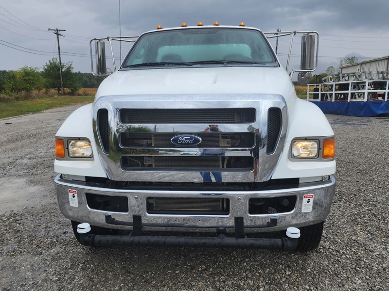 2015 FORD F750 XL SUPER DUTY w/LEDWELL 2000-gal WATER TANKER