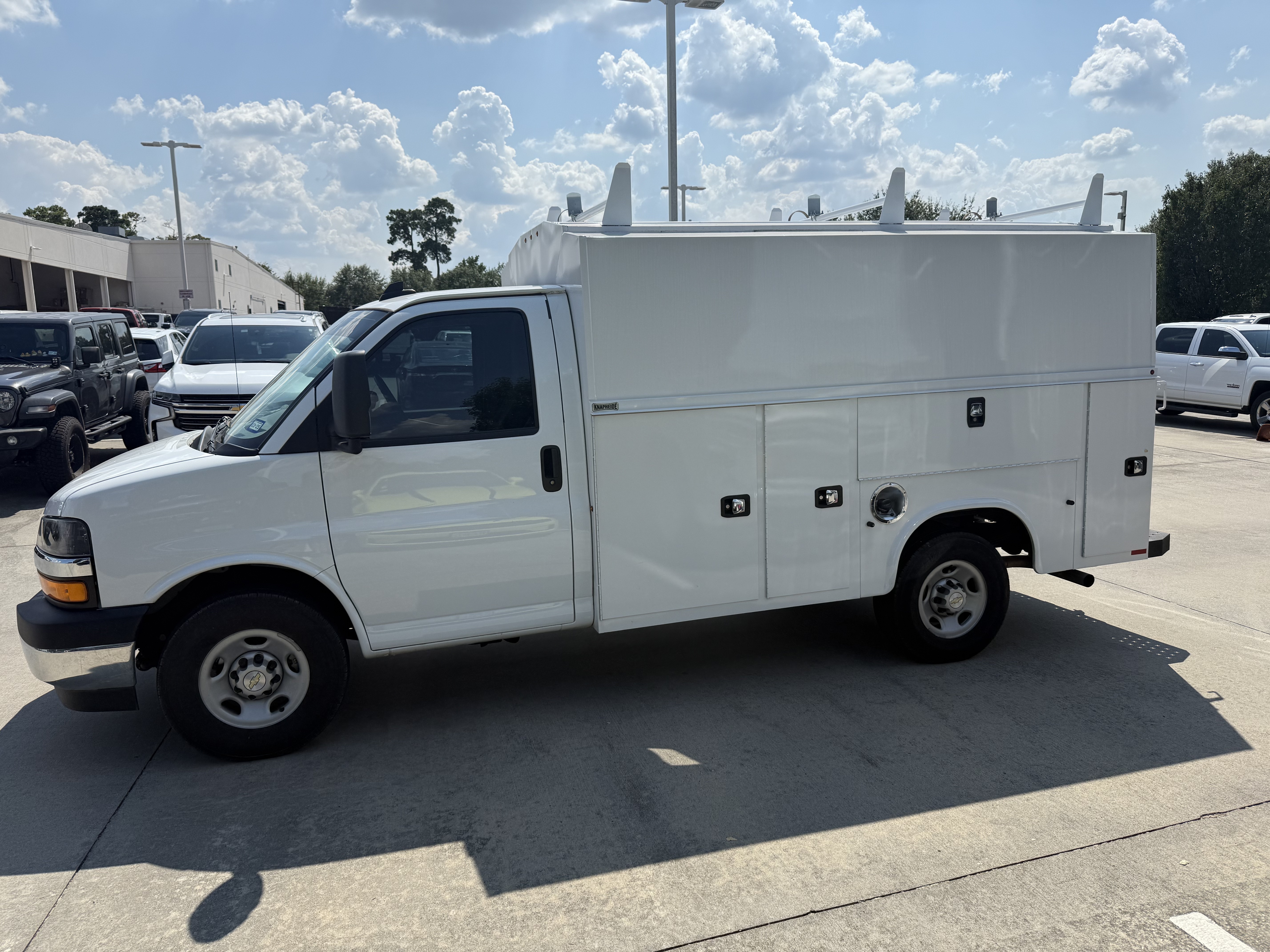2023 CHEVROLET EXPRESS 3500 in Spring, TX