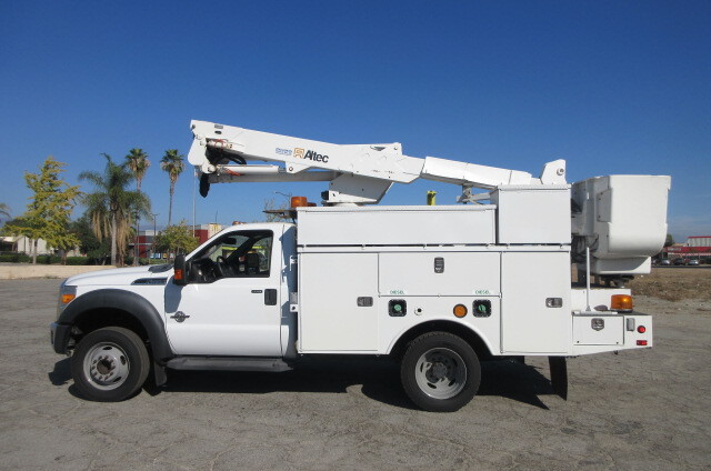 2012 FORD F550 in Colton, CA