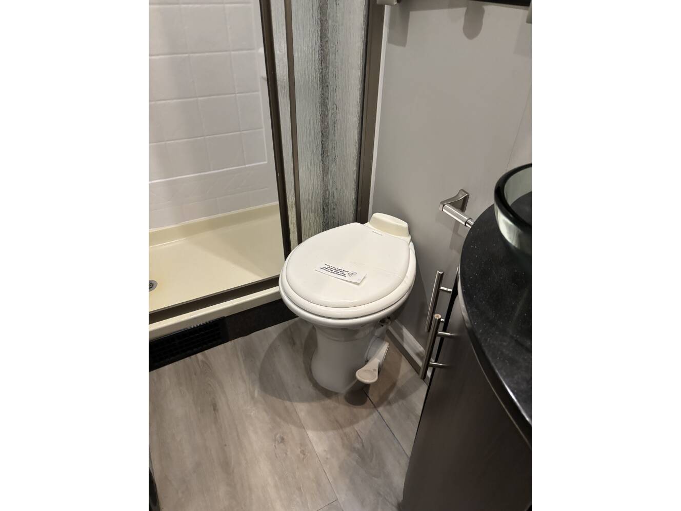 A photo of this 2014 Renegade Villagio 25RBS