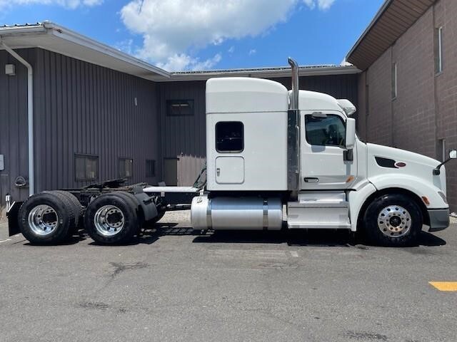 2020 Peterbilt 579 photo 4