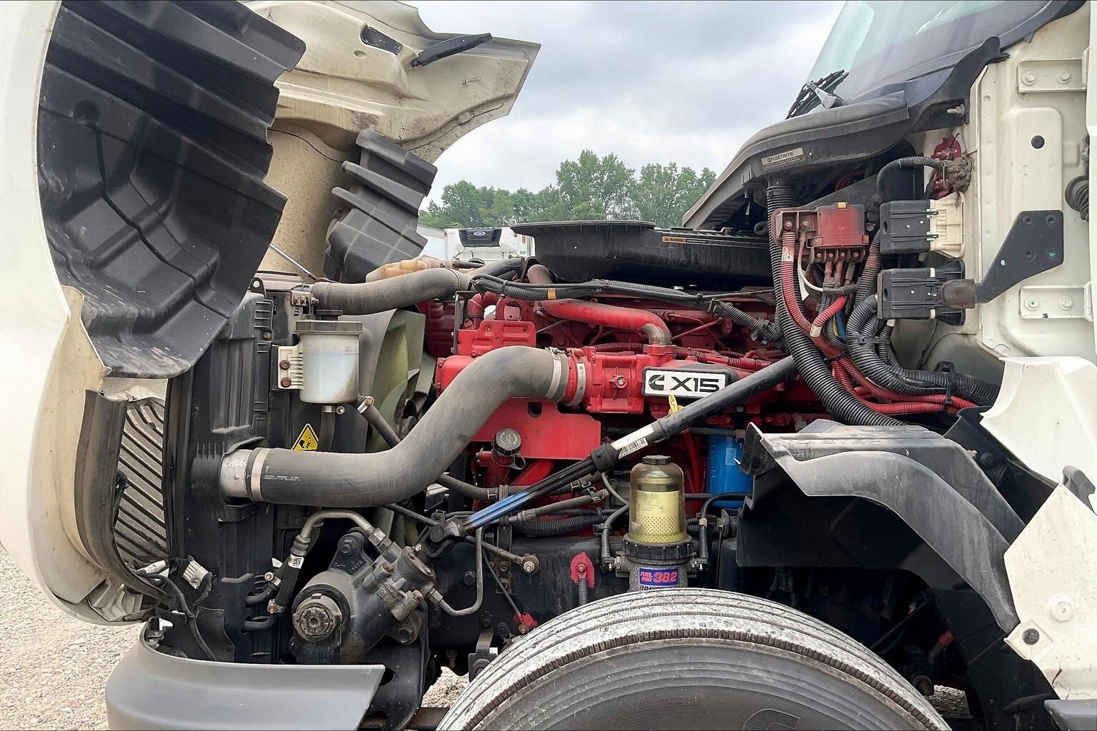 2022 International LT625 LT photo 4