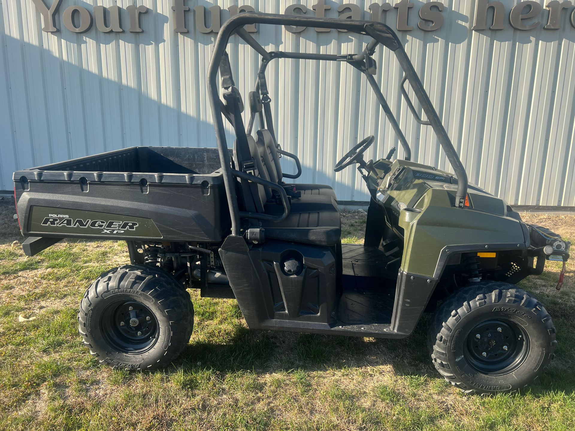 美品　A.P.C. パーカ ロッキー XL カーキ 美品 A.P.C. パーカ ロッキー XL カーキ 美品 A.P.C. パーカ ロッキー