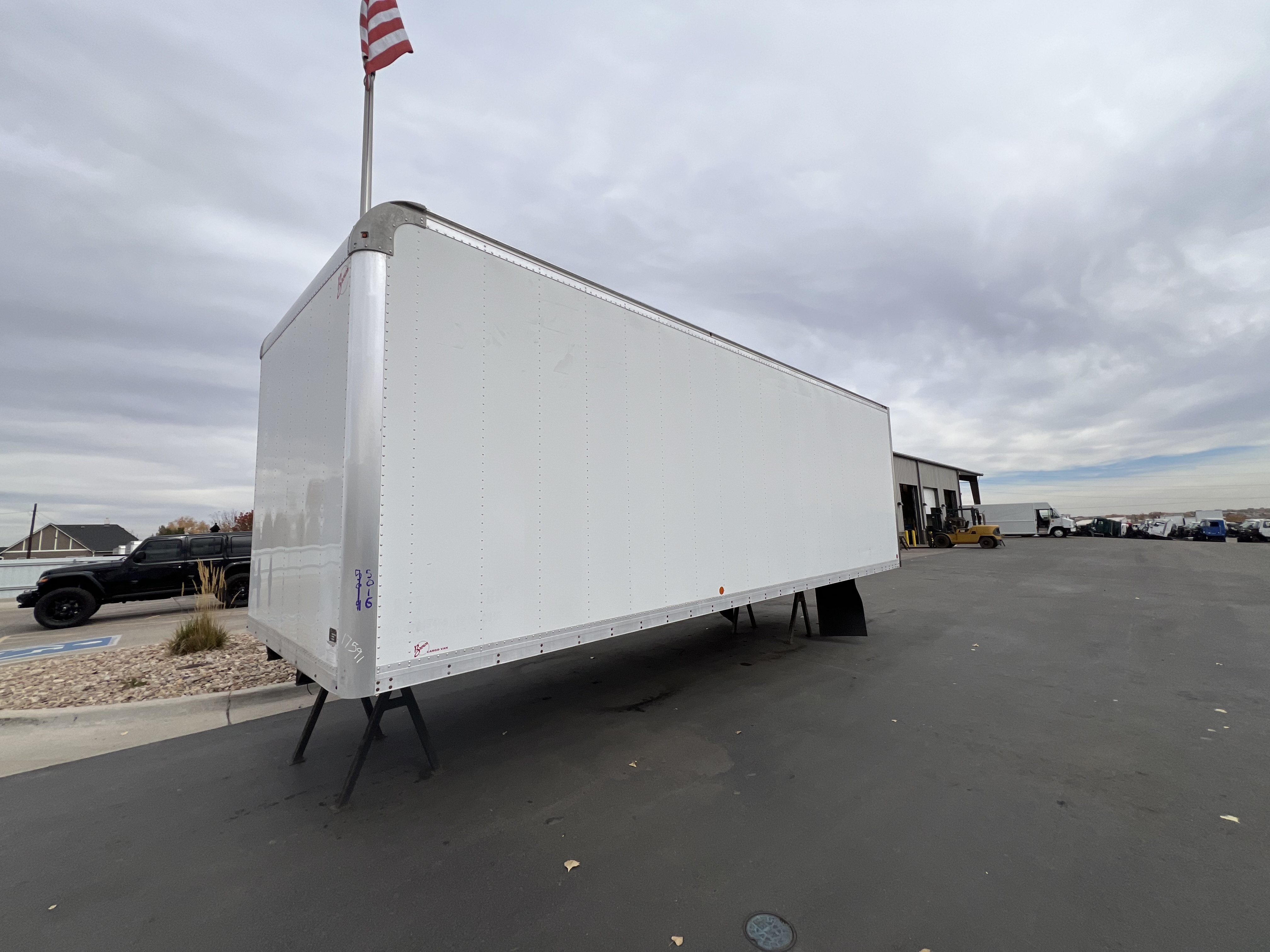 2021 BROWN INDUSTRIES DRY FREIGHT in Denver, CO