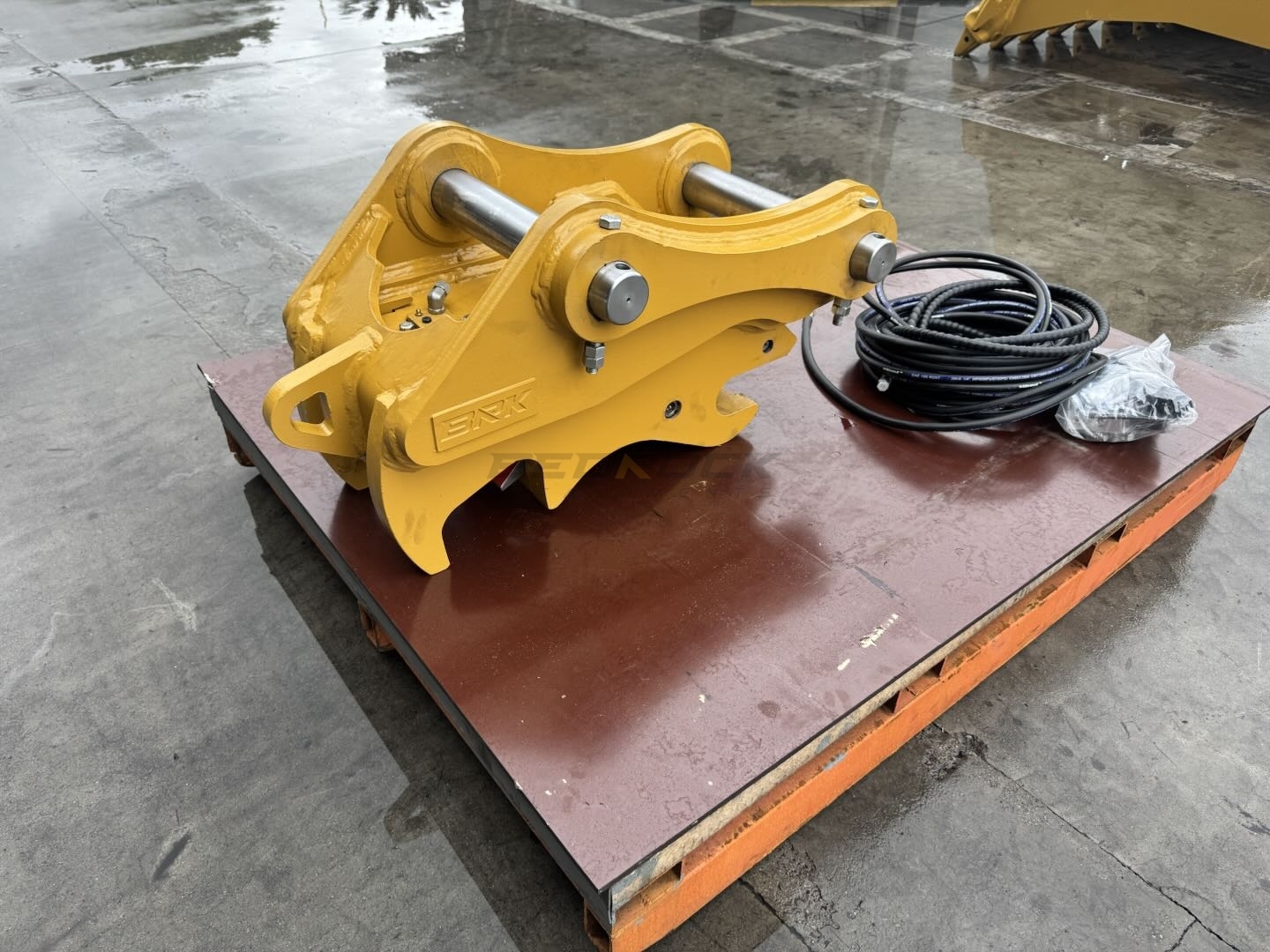 Jcb 427 Zx Coupler For Sale - Jcb 427 Zx Coupler - Equipment Trader