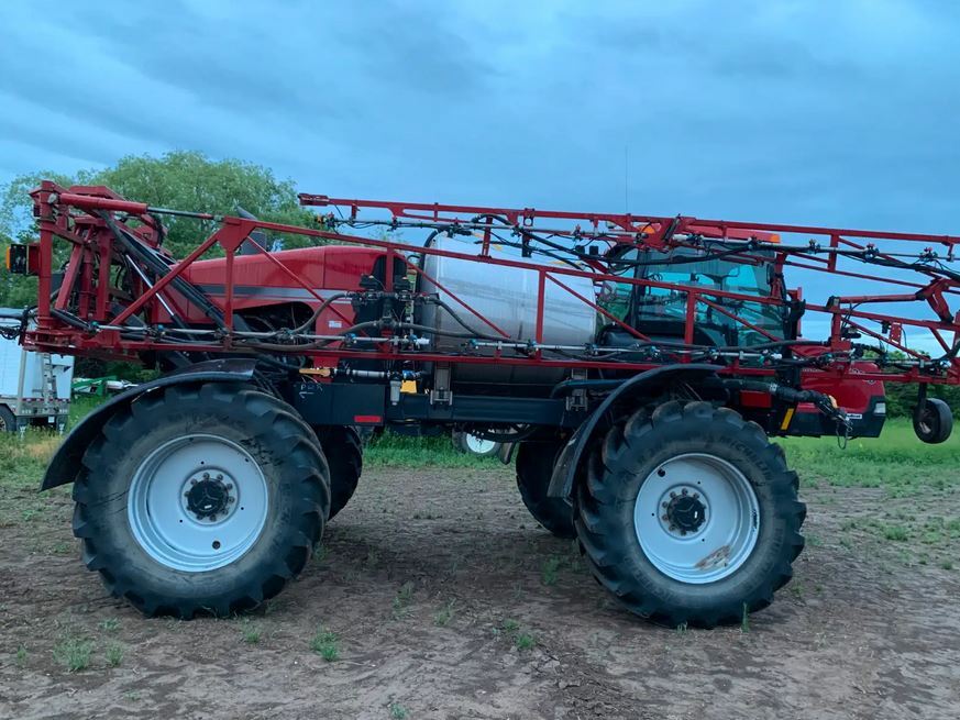 2013 CASE IH SP3330 in Portal, ND