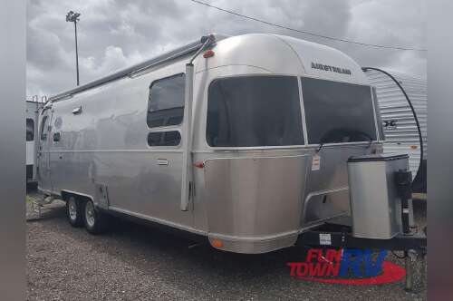 2023 Airstream International 27FB in surprise AZ