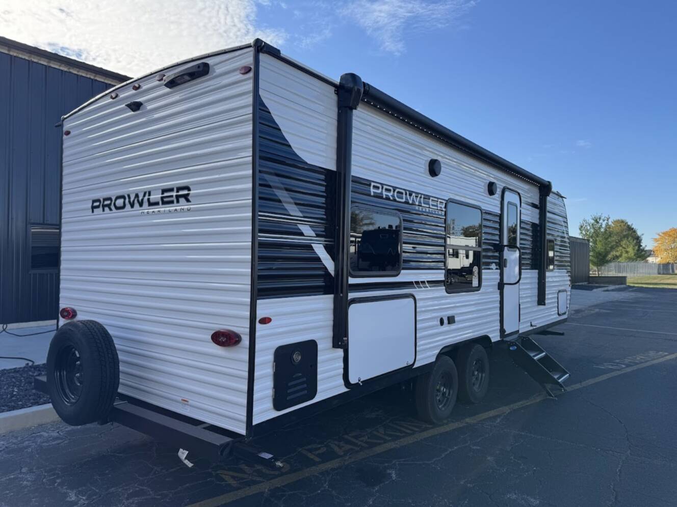 A photo of this 2026 Heartland PROWLER 2600BH