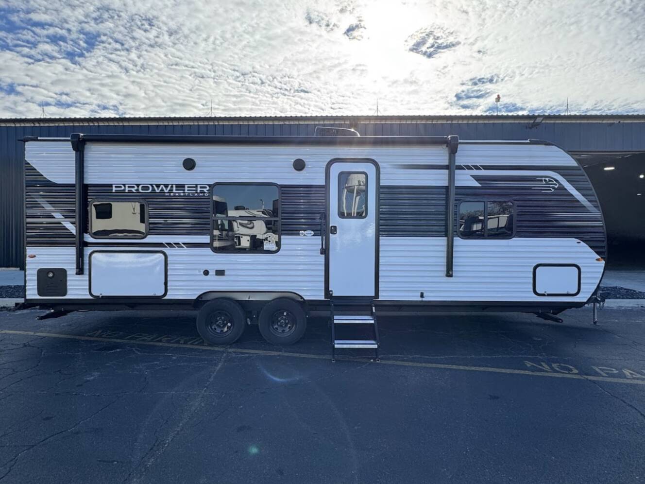 A photo of this 2026 Heartland PROWLER 2600BH