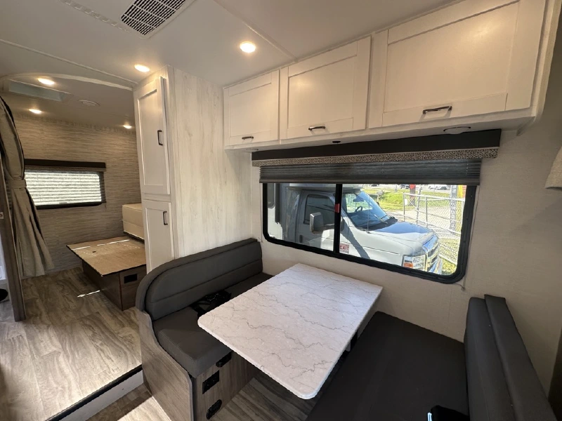 2026 GULF STREAM CONQUEST 6220LE