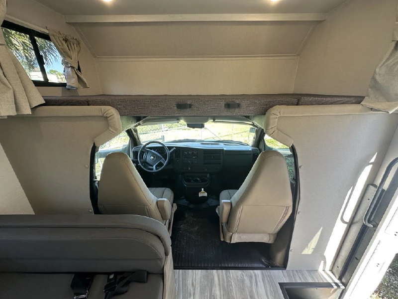 2026 GULF STREAM CONQUEST 6220LE