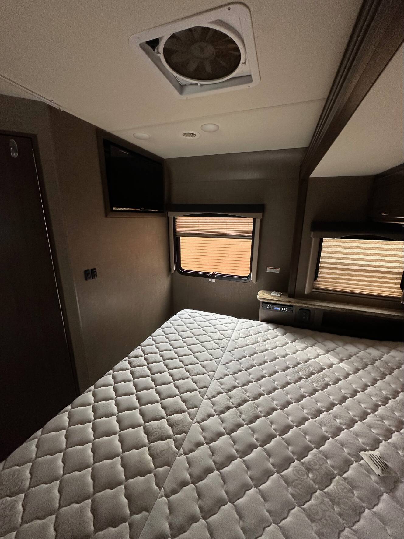 A photo of this 2017 Thor Motor Coach A.C.E. 27.2