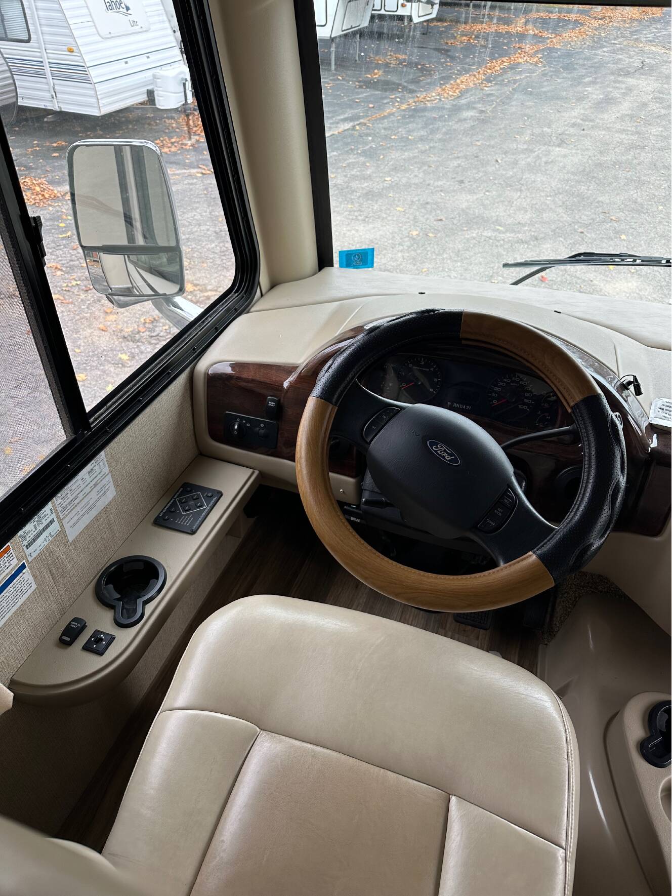 A photo of this 2017 Thor Motor Coach A.C.E. 27.2