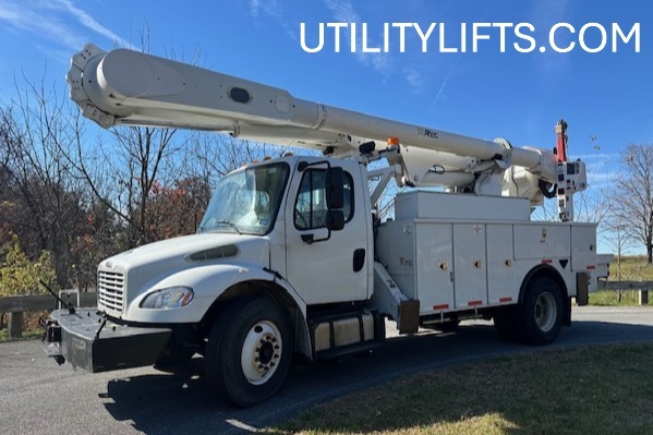 2014 FREIGHTLINER BUSINESS CLASS M2 106 in Bernville, PA