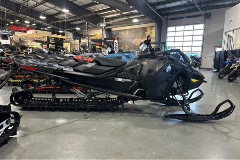 2026 Ski-Doo SM SUM EDGE 8TR S BK HAC 165 3P4F 26 850 E-TEC® Turbo  in boise ID